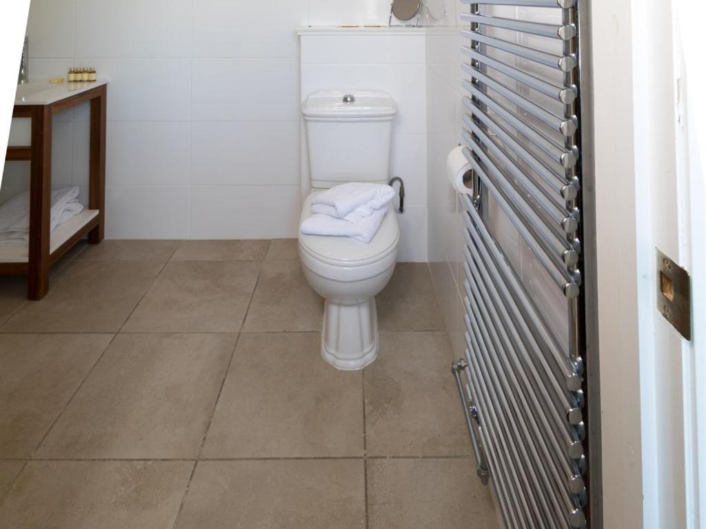 Three Horseshoes Inn Powerstock Quarto foto